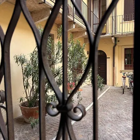 Porta Vittoria - 4 Posti *